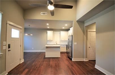 Building Photo - 2043 S Florida Way
