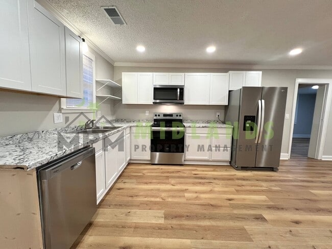 Building Photo - 1348 Ramblin Rd