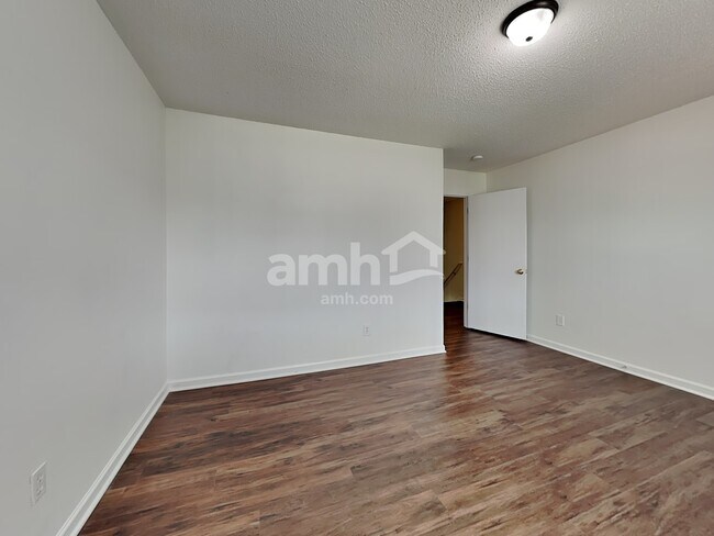 Building Photo - 808 Topsail Dr