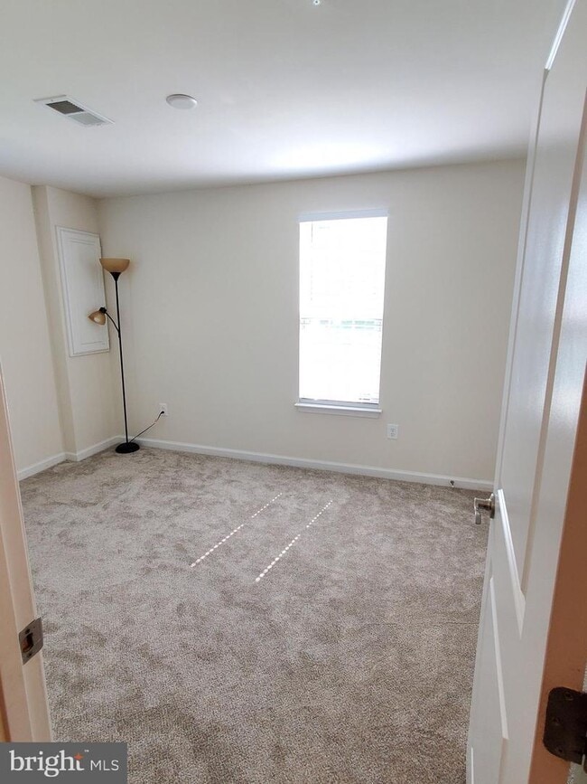 Building Photo - 5409 Double Day Ln