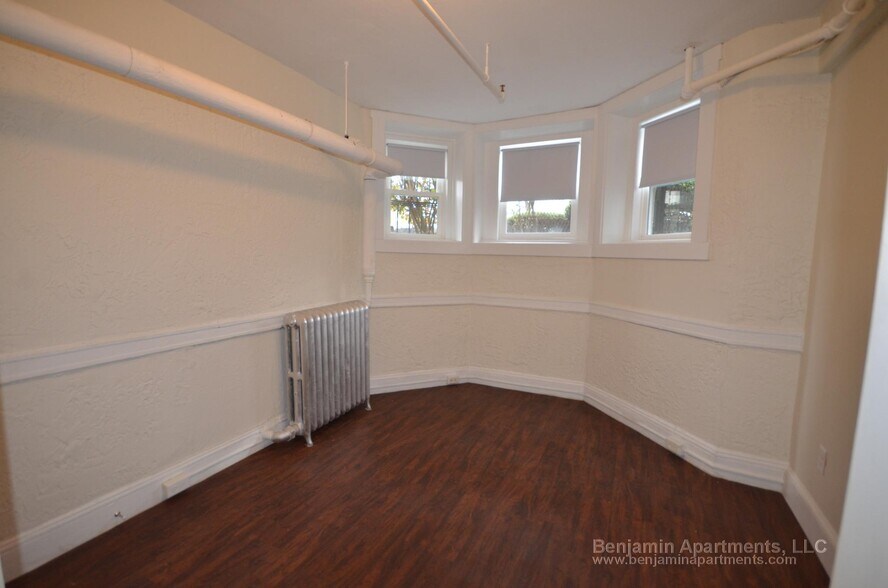 Building Photo - 1161 Boylston St