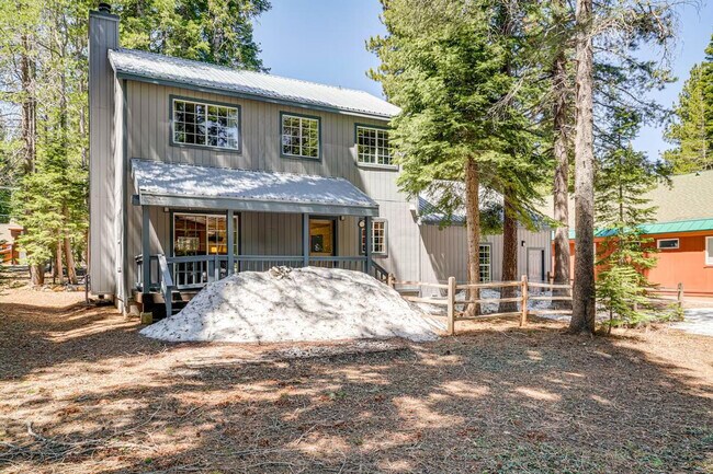 Building Photo - 14474 Northwoods Blvd