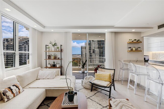 Building Photo - 701 Brickell Key Blvd