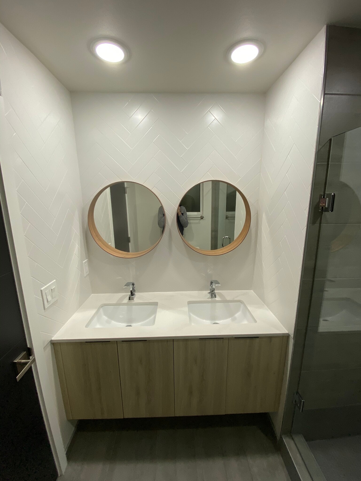 Master Bathroom - 2609 S Judkins St