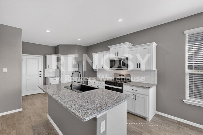 Building Photo - Completely Refreshed Fort Worth Home **** One month Rent Concession*****