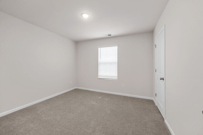 Building Photo - New constructed 5 bed 3 Bath Inman SC