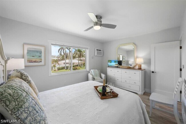 Building Photo - 190 N Collier Blvd