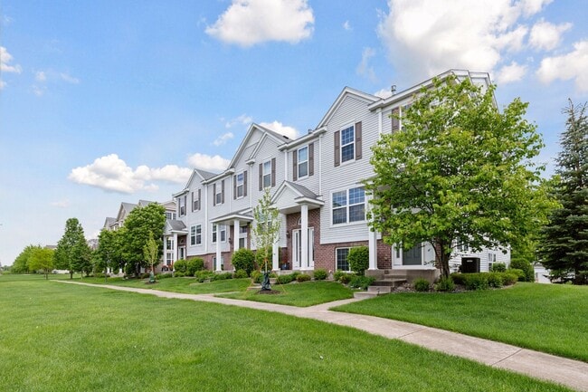 Building Photo - 15130 Fanning Dr N