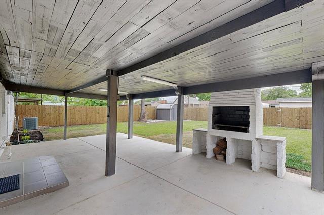 Building Photo - 4209 Dumont Dr