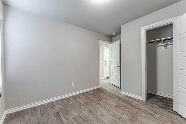 Building Photo - 4405 Montage Blvd