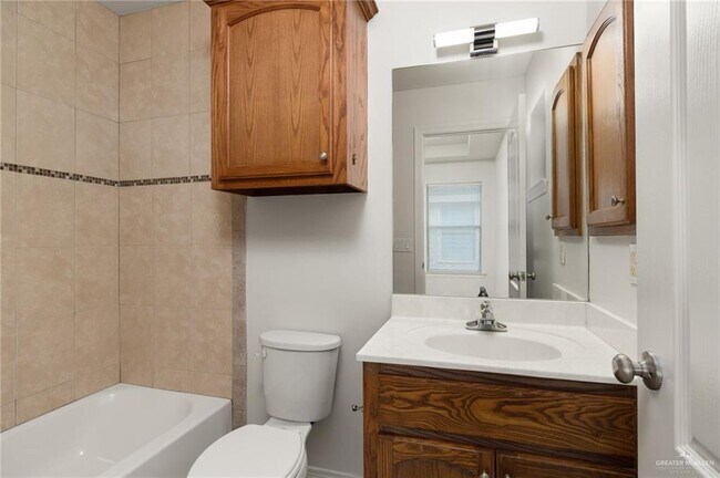 Building Photo - 14 Horsetail Falls