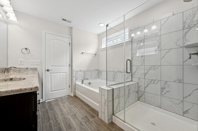 Building Photo - 3352 Bordwell Ridge Dr