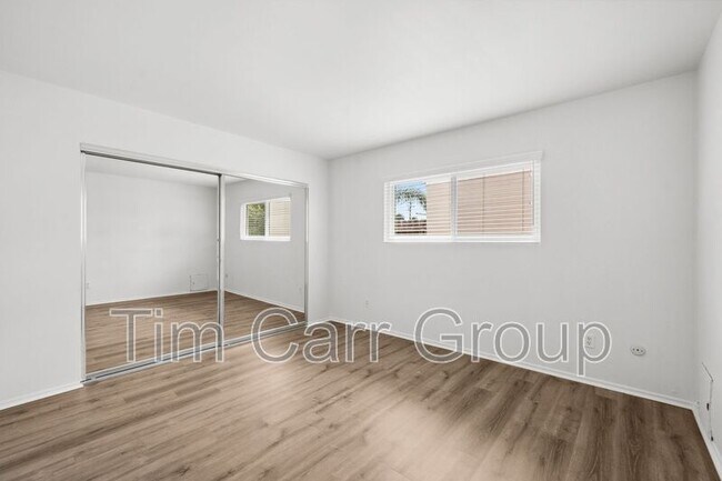 Building Photo - 375 Woodland Pl
