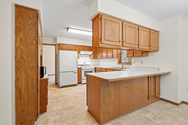 Building Photo - 9173 Princeton Rd
