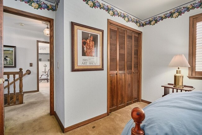 Building Photo - Spacious 3-Bedroom Lake House in Victorvil...