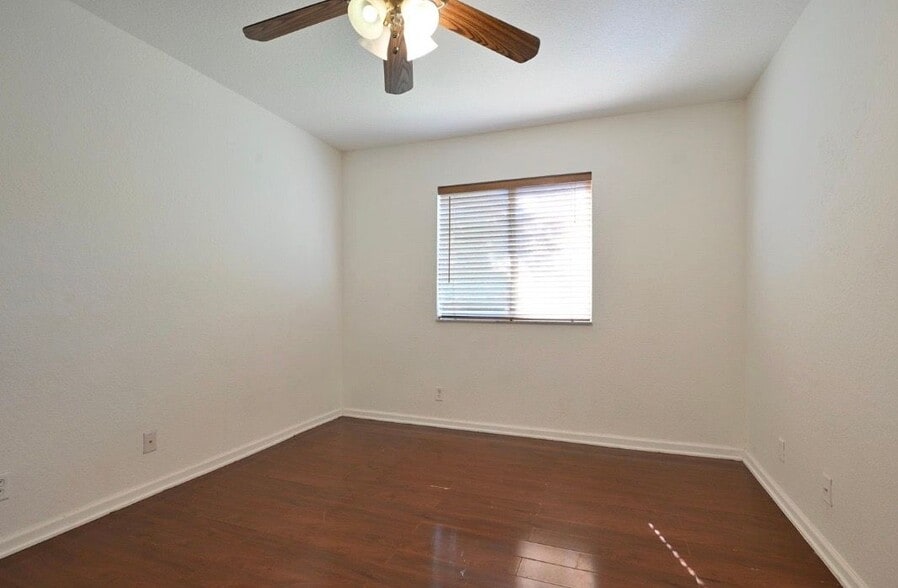 Building Photo - 2789 S Evergreen Cir