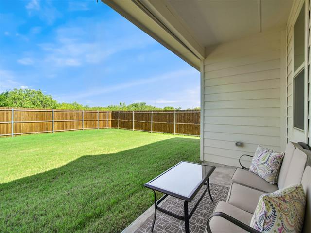 Building Photo - 3413 Kingsview Dr