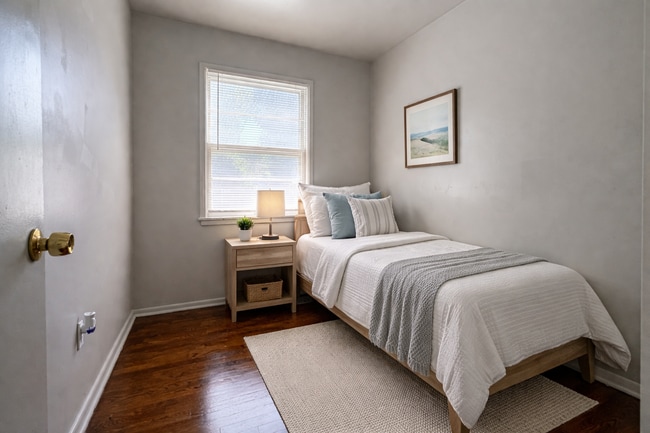 Building Photo - 6516 Anderson Dr