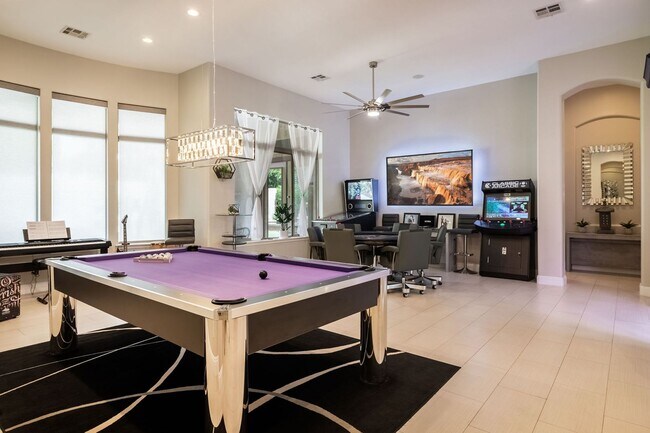 Building Photo - Stunning UPGRADED Furnished Home in Chandler!!!