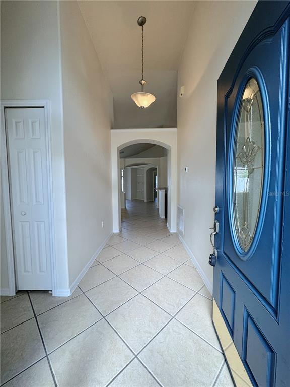 Building Photo - 171 Thornbury Dr