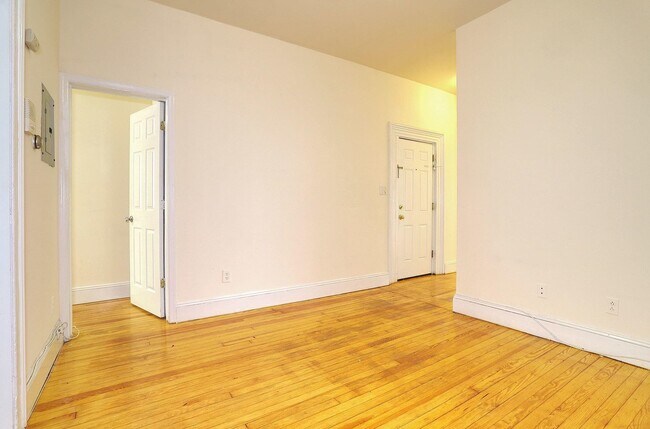 Building Photo - 202 Bloomfield St