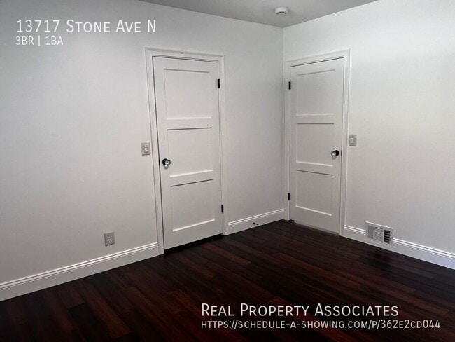 Building Photo - 13717 Stone Ave N