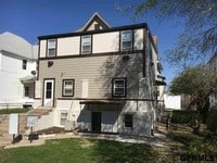 Building Photo - 1305 S 32nd Street