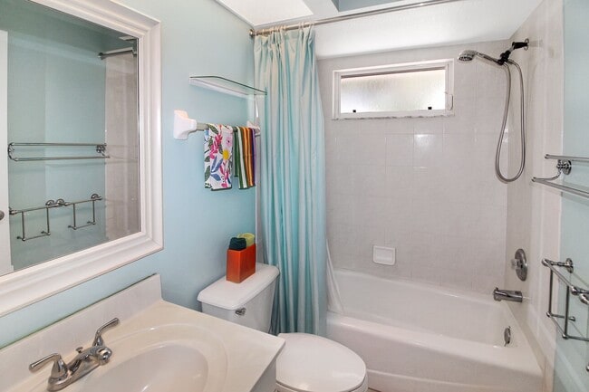 Building Photo - South Venice Annual Home For Rent