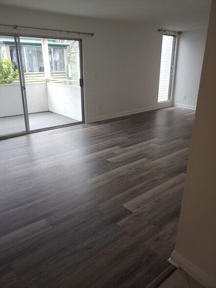 Building Photo - 3700 Dean Dr