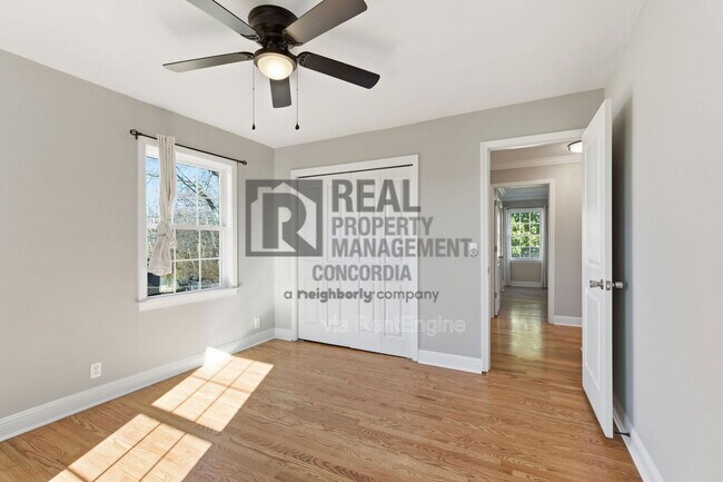 Building Photo - 1246 S Russell St