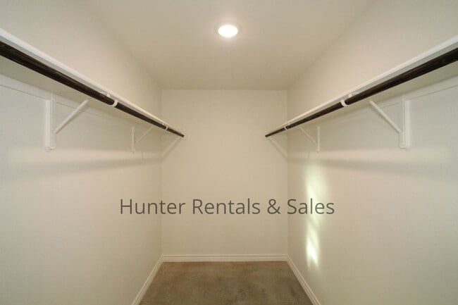 Building Photo - Modern Newer Duplex off Warrior's Path in Harker Heights