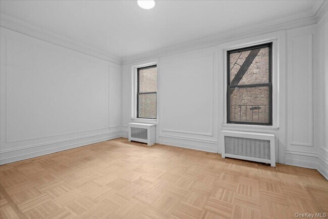 Building Photo - 117 Seaman Ave