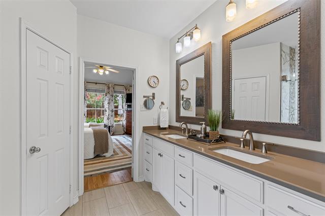 Building Photo - 1475 Applewood Dr