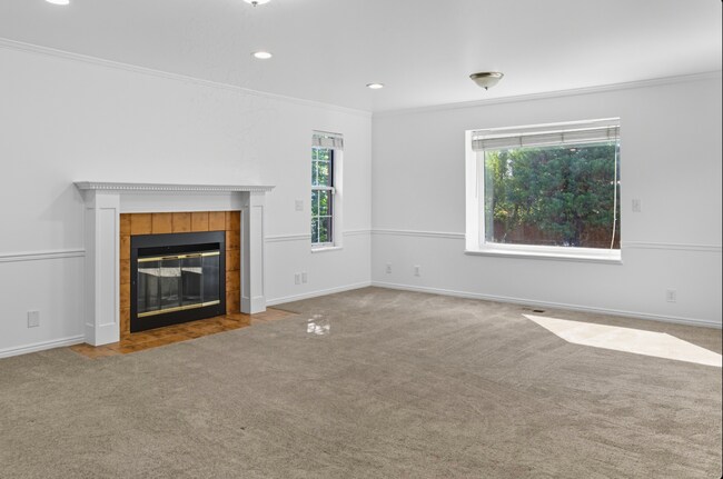 Building Photo - 342 S Palisade Dr