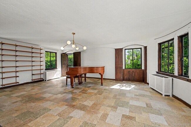 Building Photo - 53 Cortlandt Ave