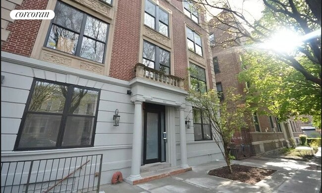 Primary Photo - 1321 Union St