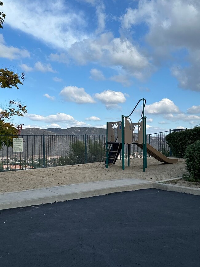 Building Photo - 10948 Ivy Hill Dr