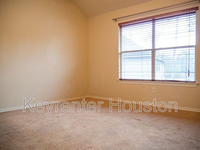 Building Photo - 47 Wickerdale Pl