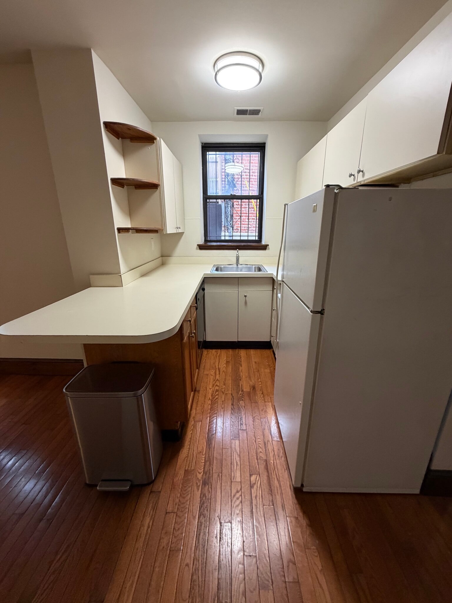 kitchen - 507 Catharine St
