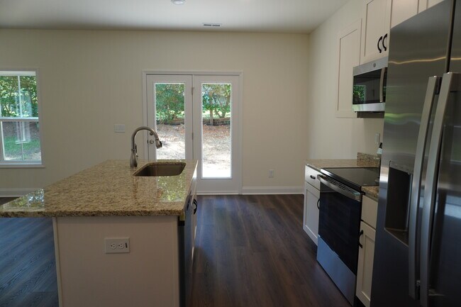 Building Photo - 385 Buhmann Dr