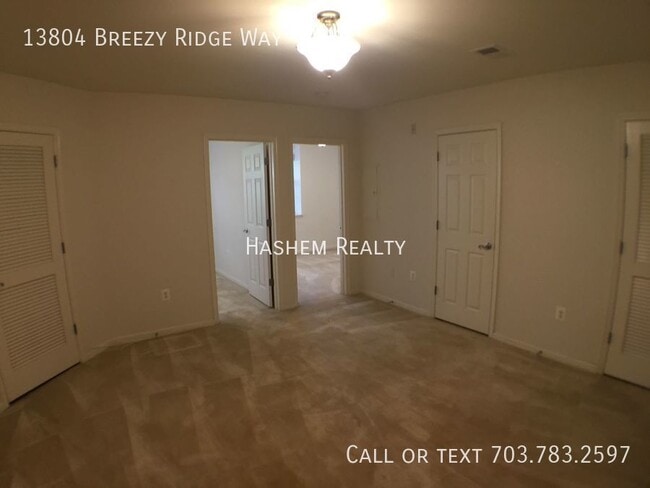 Building Photo - 13804 Breezy Ridge Way