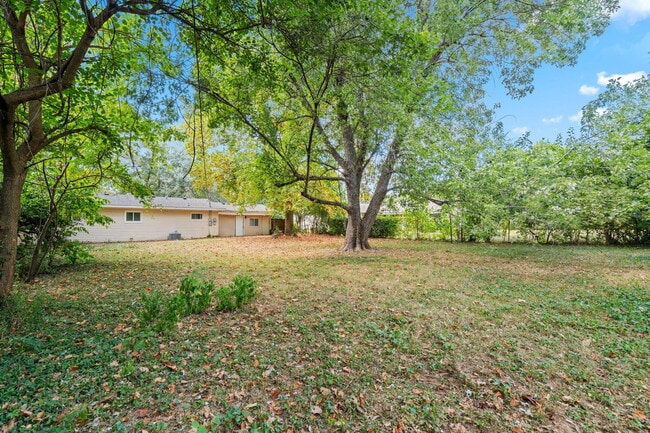 Building Photo - 442 S Monte Vista Ave