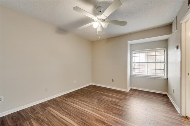 Building Photo - 2642 Encina Dr