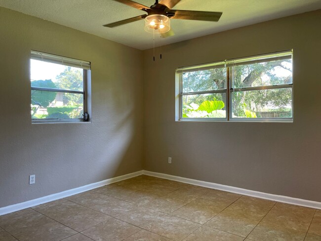 Building Photo - 3/2 Home in Winter Park Estates.