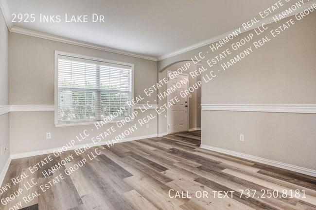 Building Photo - 2925 Inks Lake Dr