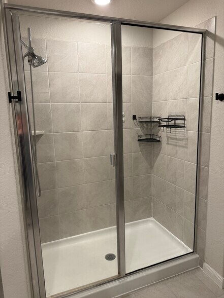 Building Photo - 380 Huntsman Way