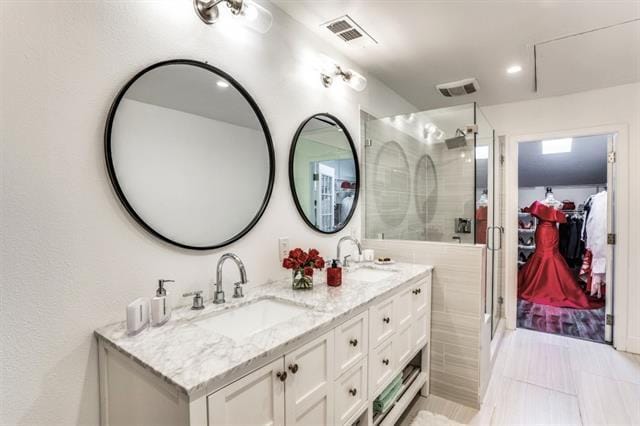 Building Photo - 6014 E Mockingbird Ln