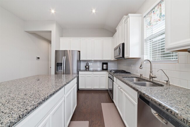 Building Photo - 24707 Harbor Terrace Ln