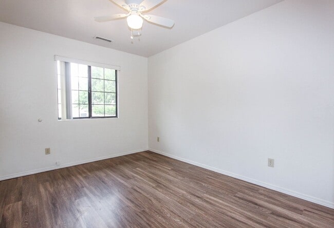 Building Photo - Four Bedroom in Prescott Valley