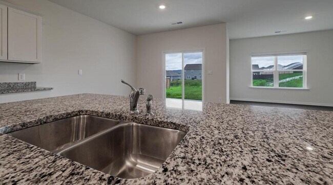 Building Photo - 8440 Raspberry Wy